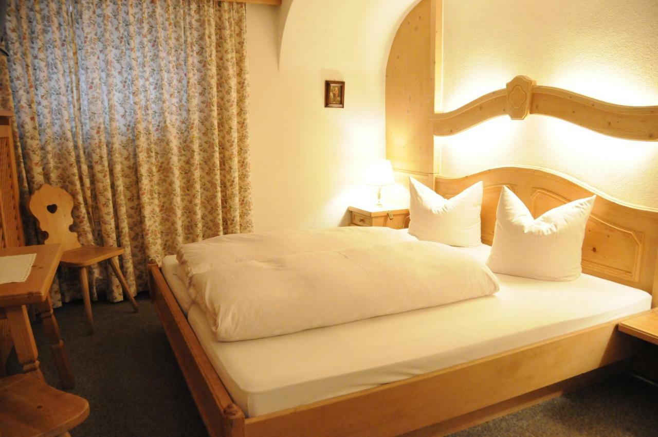 Hotel Garni Friedheim Санкт Антон ам Арлберг Екстериор снимка